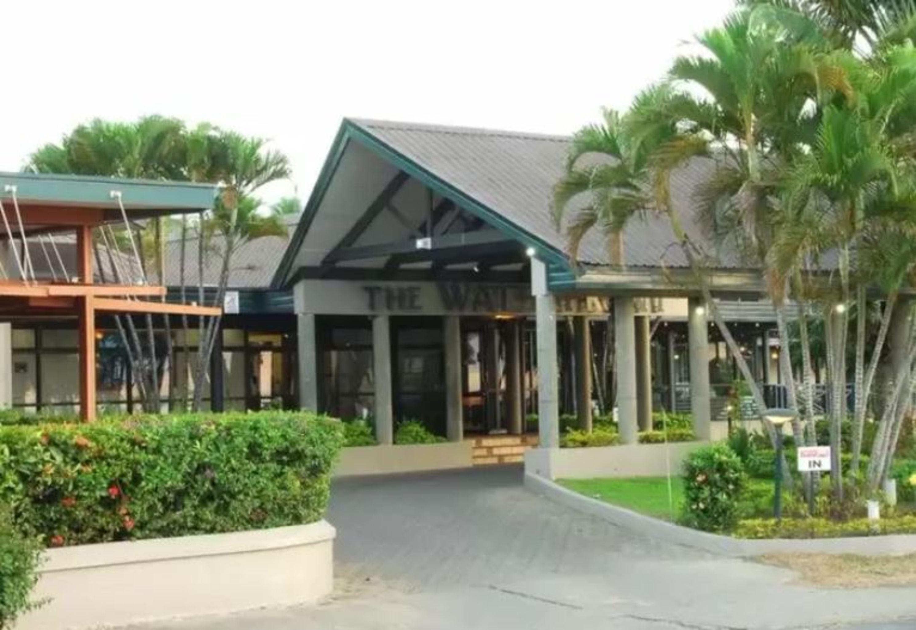 Tanoa Waterfront Hotel Лаутока Екстер'єр фото
